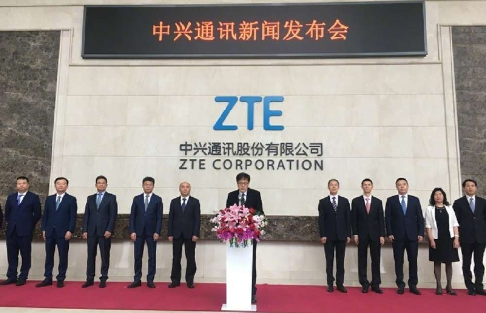 2018 жылы 20 мамыр. ZTE корпорациясы Қытайдың Шынжын қаласындағы бас штабында мәлімдеме жасады