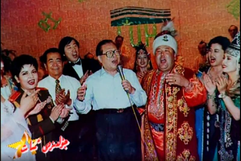 Қытай Төрағасымен бірге «Дударайды» айтқан қазақ әншісі