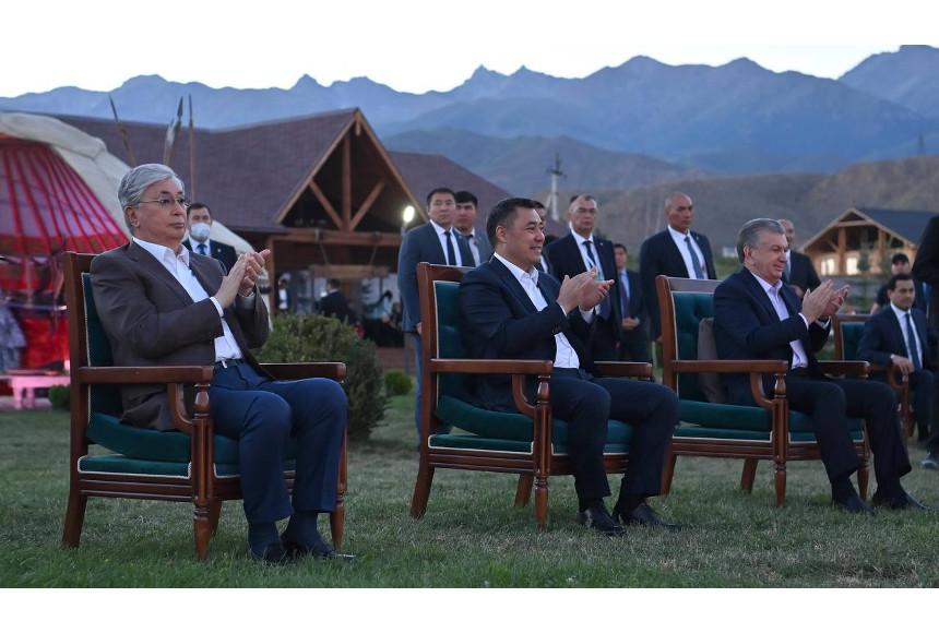 Қазақстан, Қырғызстан және Өзбекстан президенттері Ыстықкөлде көшпенділер ойындарын тамашалады