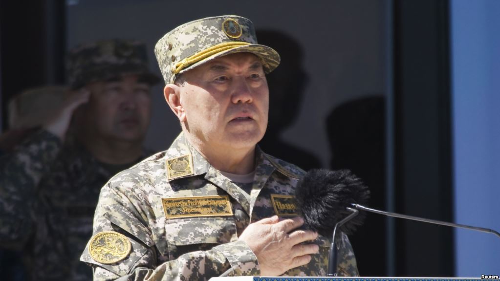 Назарбаев: Тәуелсіздіктің қорғаны болу мәртебелі зор міндет